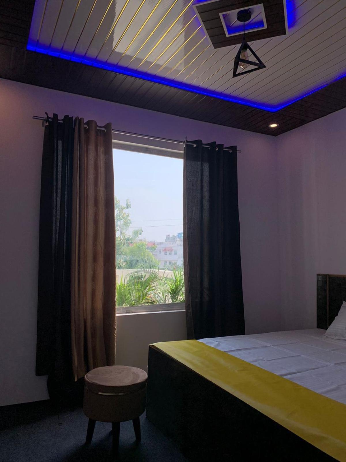 Privyrooms 고라크푸르 외부 사진