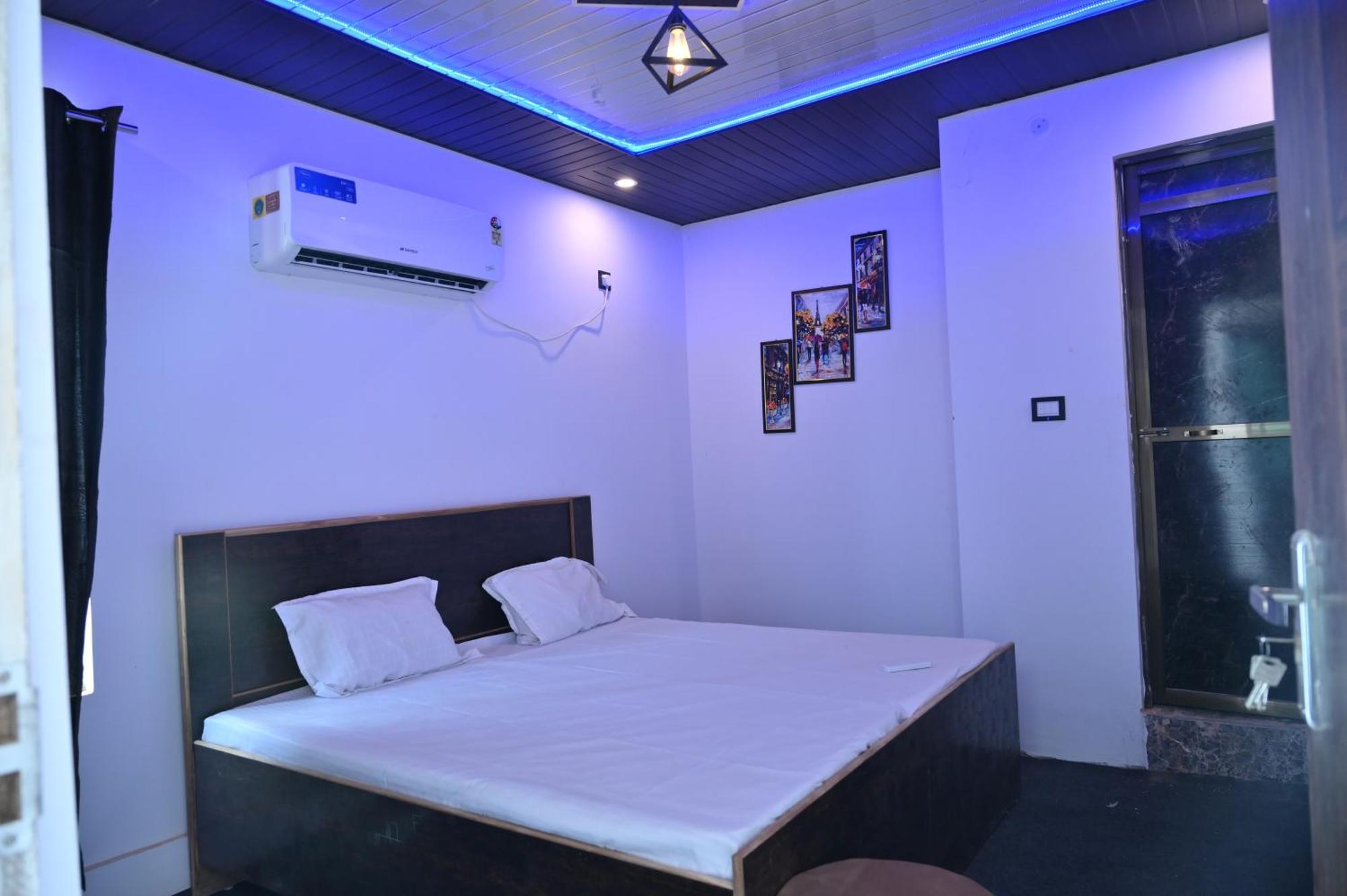 Privyrooms 고라크푸르 외부 사진